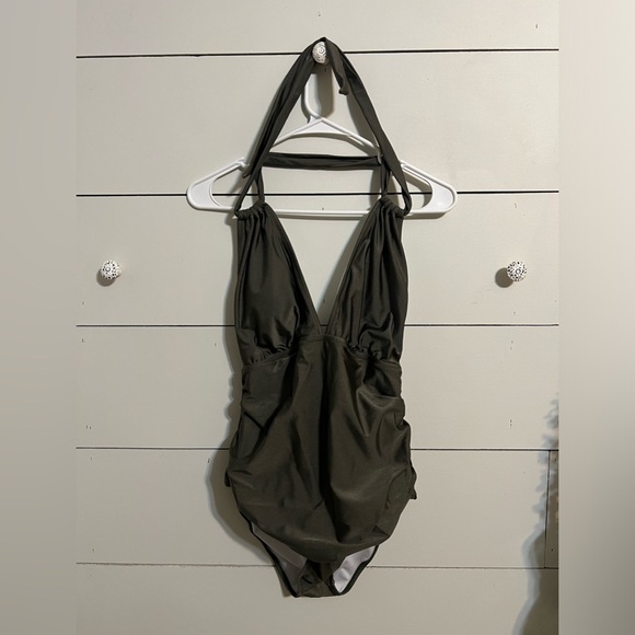 Cupshe Other - Halter Style Swimsuit